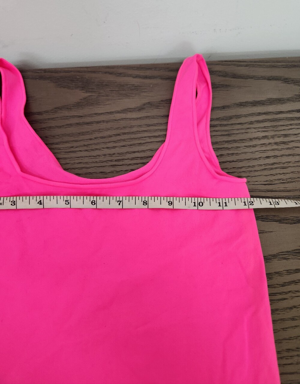 SKIMS Essential Bundle: Pink Bodysuit & Cream Shapewear Shorts S/M - Picture 13 of 14